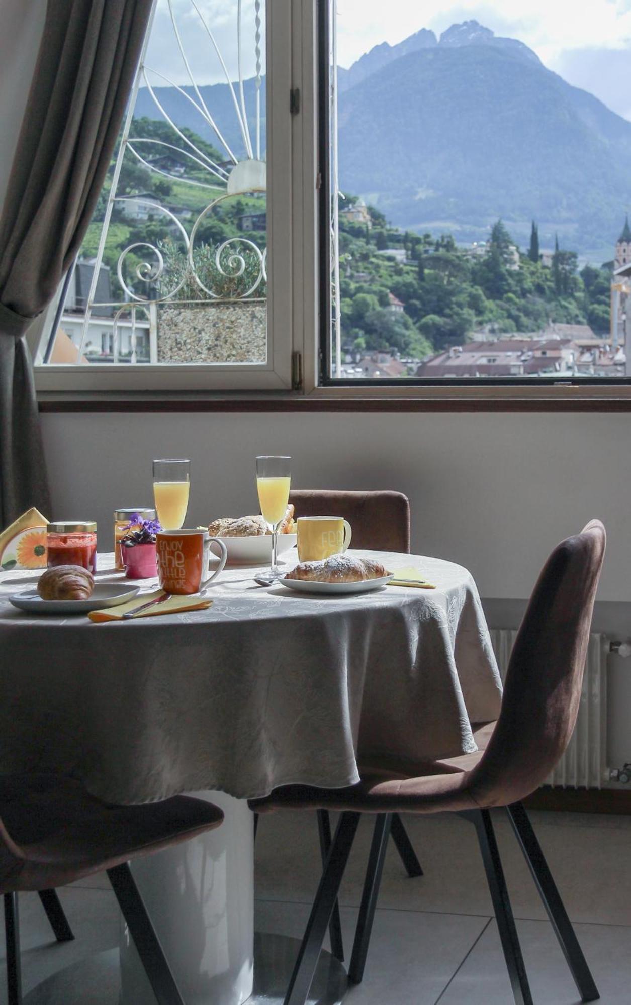Theatre Lodge Attico Teatro Merano Dış mekan fotoğraf